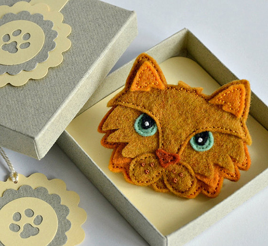 Felt Cat by Creatures in Stitches