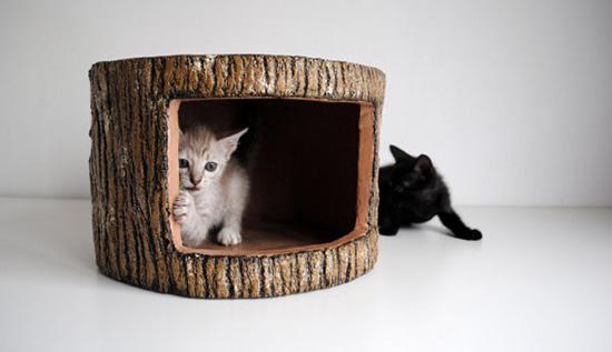 Woodlike Cement Sculptures for Cats