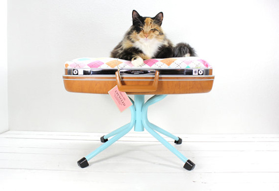 AtomicAtticUpcycledSuitcaseCatBed1