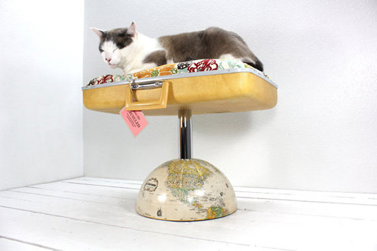 AtomicAtticUpcycledSuitcaseCatBed7