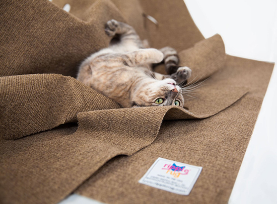 Ripple Rug Cat Activity Mat: Endless Fun for Your Feline!