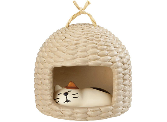 Neko Chigura Cat Ornament