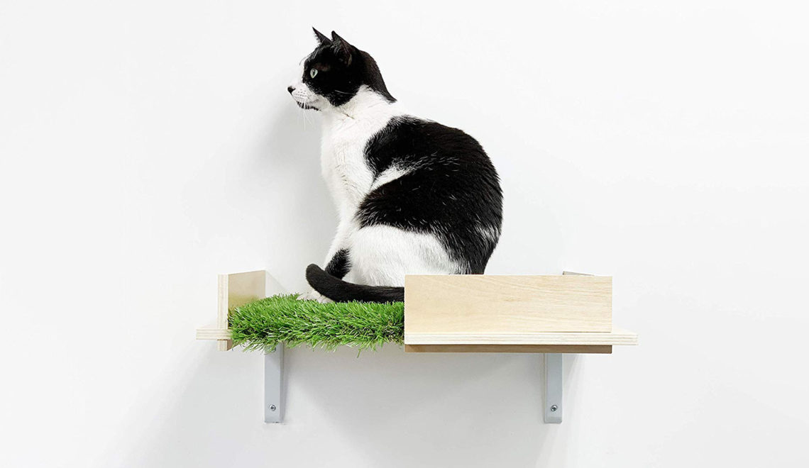 Minimalist Wall-mounted Cat Perches with Faux Grass