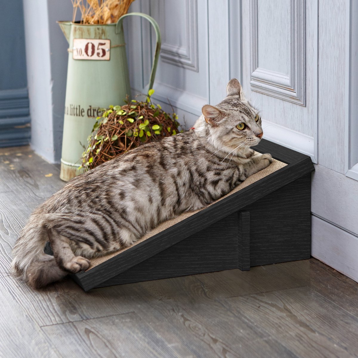 Way Basics Eco-friendly Incline Cat Scratcher