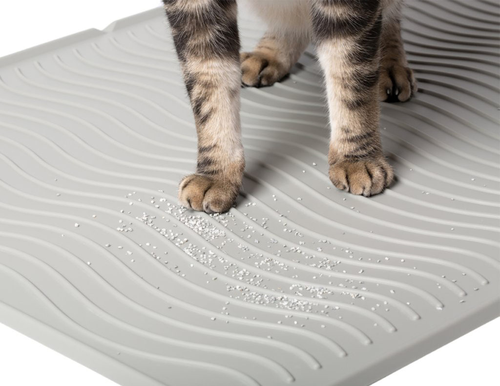 PetFusion ToughGrip Silicone Litter Mat for Superior Hygiene