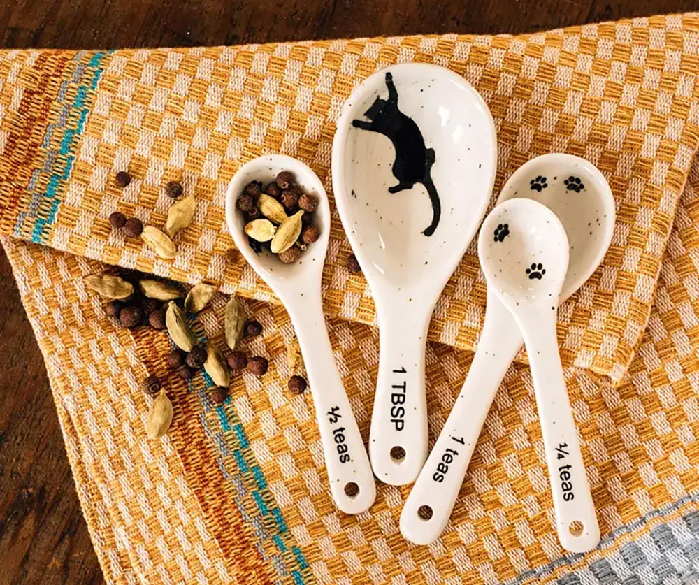 Hand Painted Kitty Print Measuring Spoons