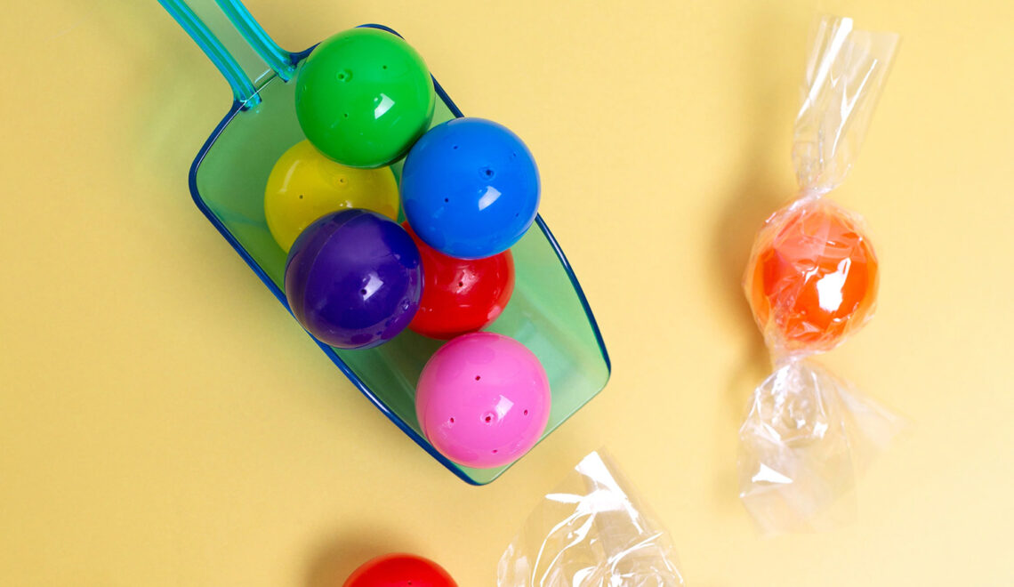 Candy-inspired Scent Enrichment Toys For Your Cat from Dezi & Roo